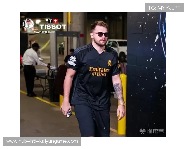 东契奇造出对抗并回敬三分，独行侠稳稳获胜